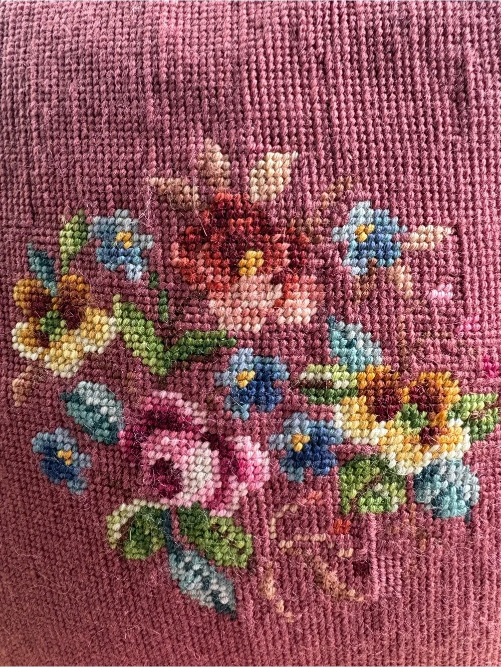 Embroidered Handmade Floral Needlepoint Pillow Cover🌸Rose Pink with Velvet Back